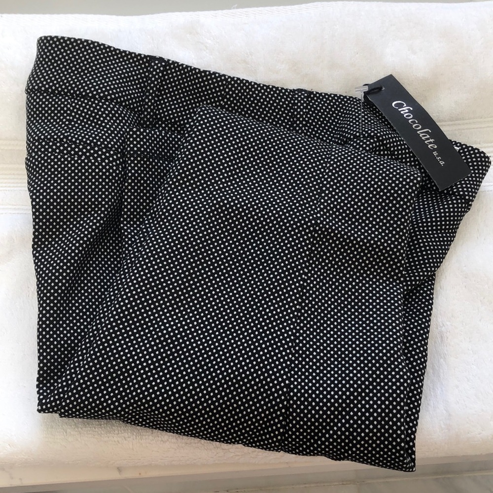 Skinny dress pants with belt and pockets NWT